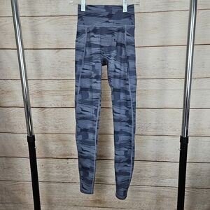 Alphalete Grey Gray Canvas Camo Surface Pocket Athletic Legging Size XS